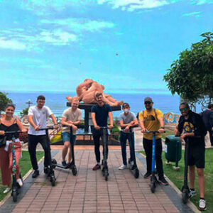 Tour en patinete por Miraflores y Barranco-Lima